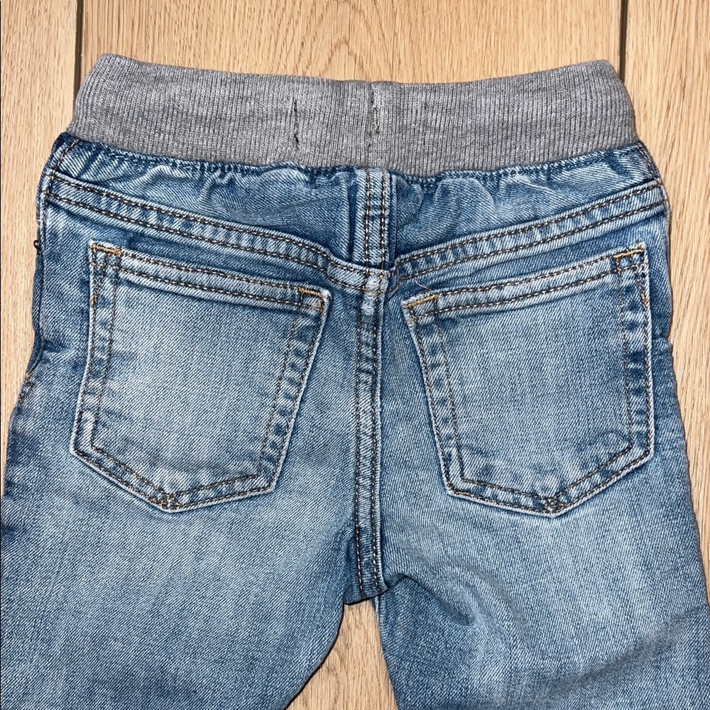 ๐๏ธ 4 for $20 ๐๏ธ - GAP Kids Light Blue Distressed Jeans - Picture 8 of 12